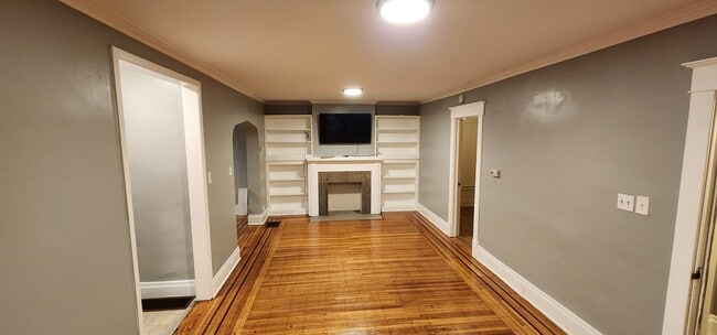 Building Photo - 204 Winspear Ave