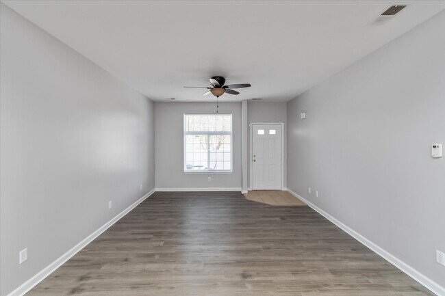 Foto del edificio - 5817 Shipwatch Ln