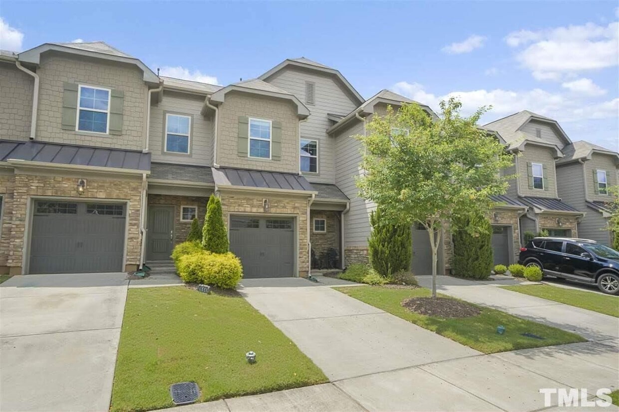 2442 Baslow Dr, Apex, NC 27539 Townhome Rentals in Apex NC