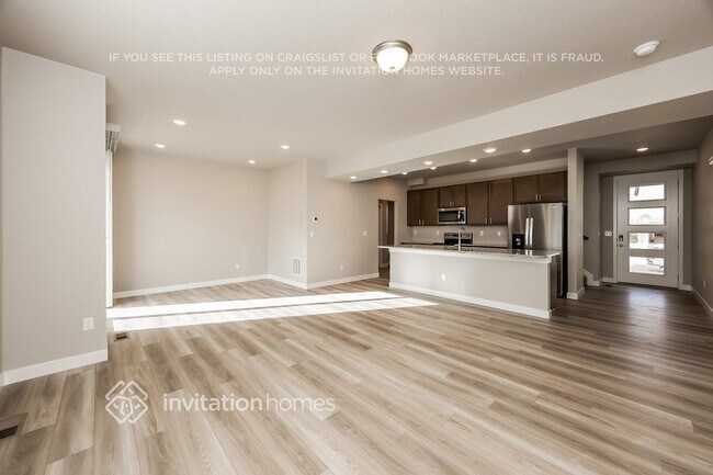 Building Photo - 13573 Arriba Dr