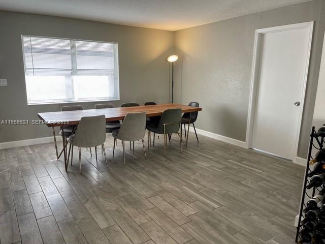 Building Photo - 637 SW 3rd Ave