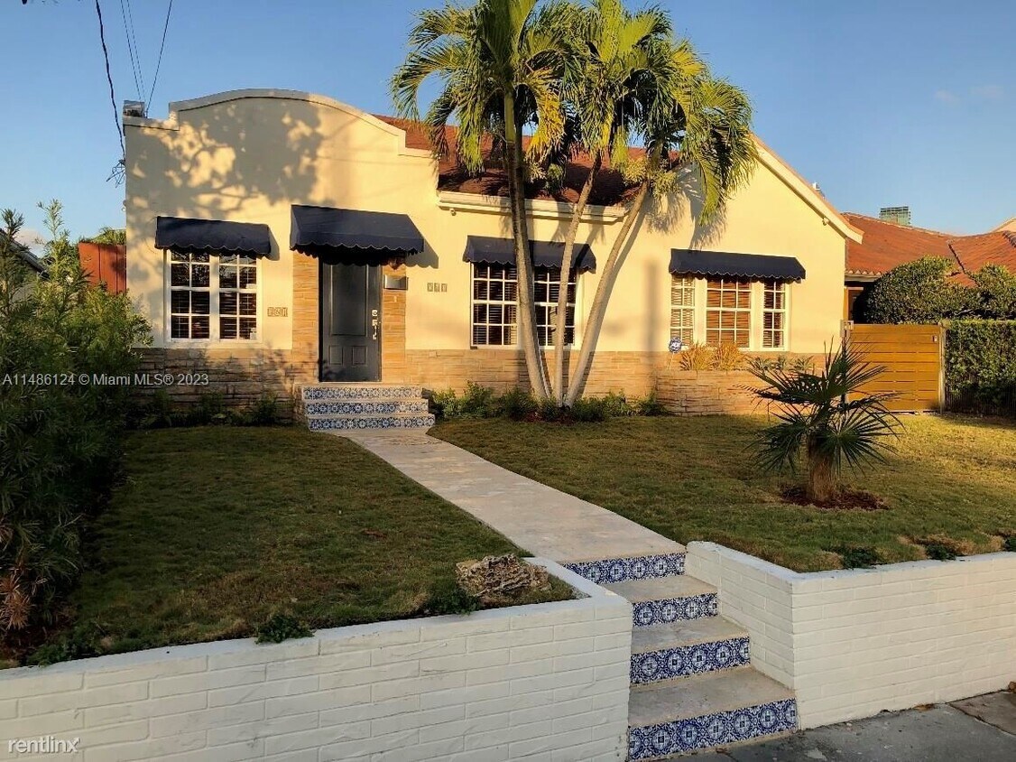Foto principal - 3 br, 3 bath House - 361 SW 20th Rd