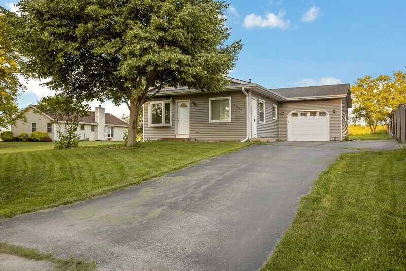 Foto principal - 6431 235th Ave