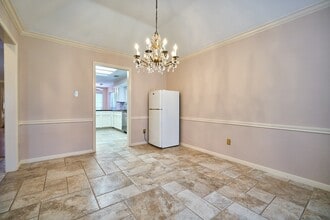 Building Photo - 5022 Moss Run Dr