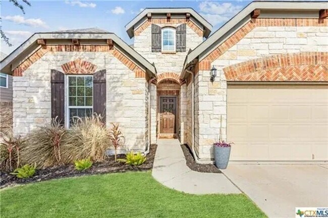 Foto del edificio - Spacious 4BR House in Harker Heights