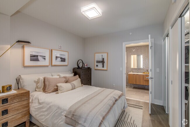 1HAB, SALA DE ESTAR, 1BA - 975SF - Tribeca NOMA