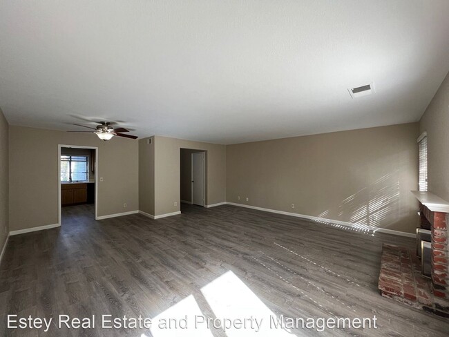 Building Photo - 3 br, 2.5 bath House - 1754 Stuart Court