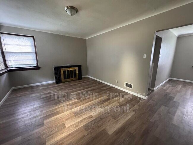 Foto del edificio - 550 N Elizabeth Ave