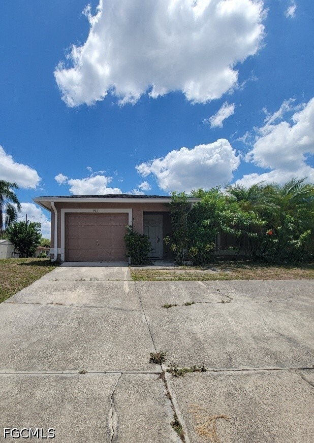 Building Photo - 306 Leeland Heights Blvd E