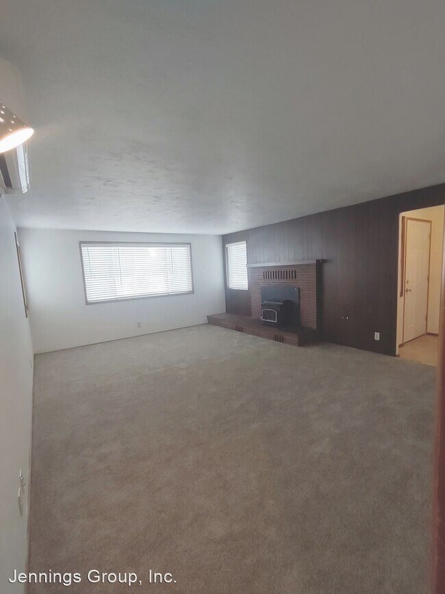 Building Photo - 3 br, 2 bath House - 2895 Wilbur