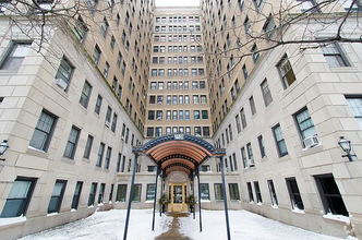 Building Photo - 3520 N Lake Shore Dr