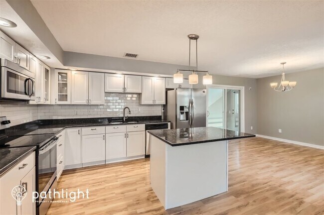 Building Photo - 3330 34th St, Greeley, CO, 80634