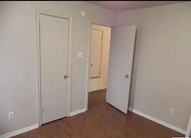 Foto del edificio - Beautiful 2 Bed / 1 Bath home in Copperas ...