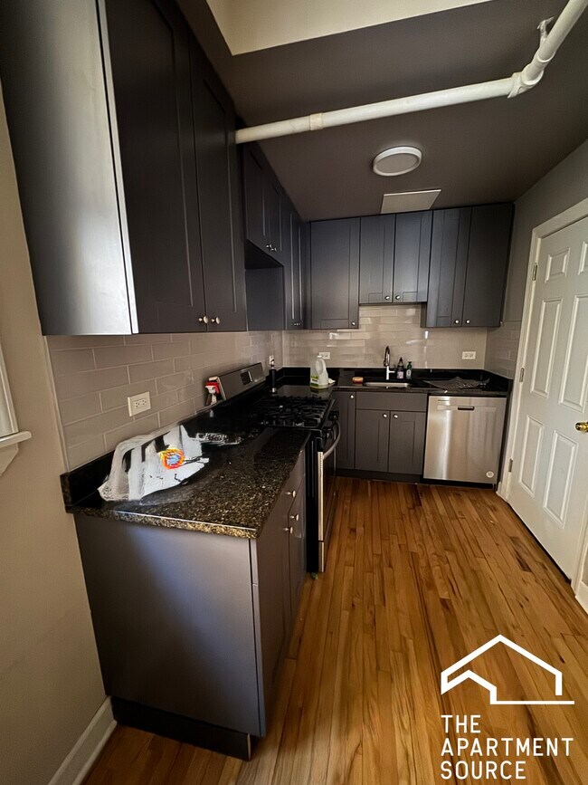 Foto del edificio - 4265 W Addison St