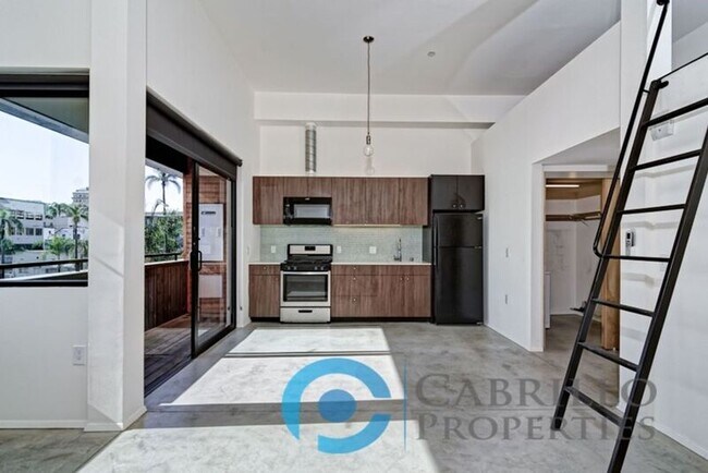 Foto del edificio - 2870 Fourth Ave