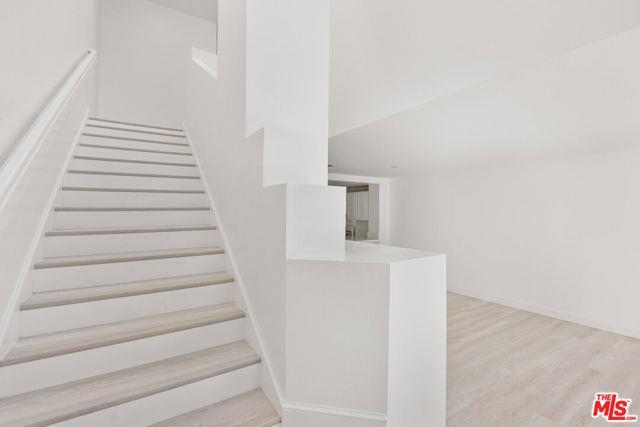 Foto del edificio - 4240 Lost Hills Rd