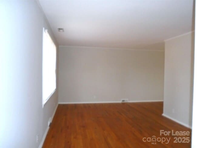 Building Photo - 5100 Baker Dr