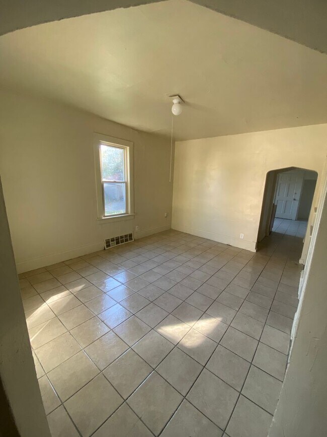 Foto del edificio - 3123 N 24th St