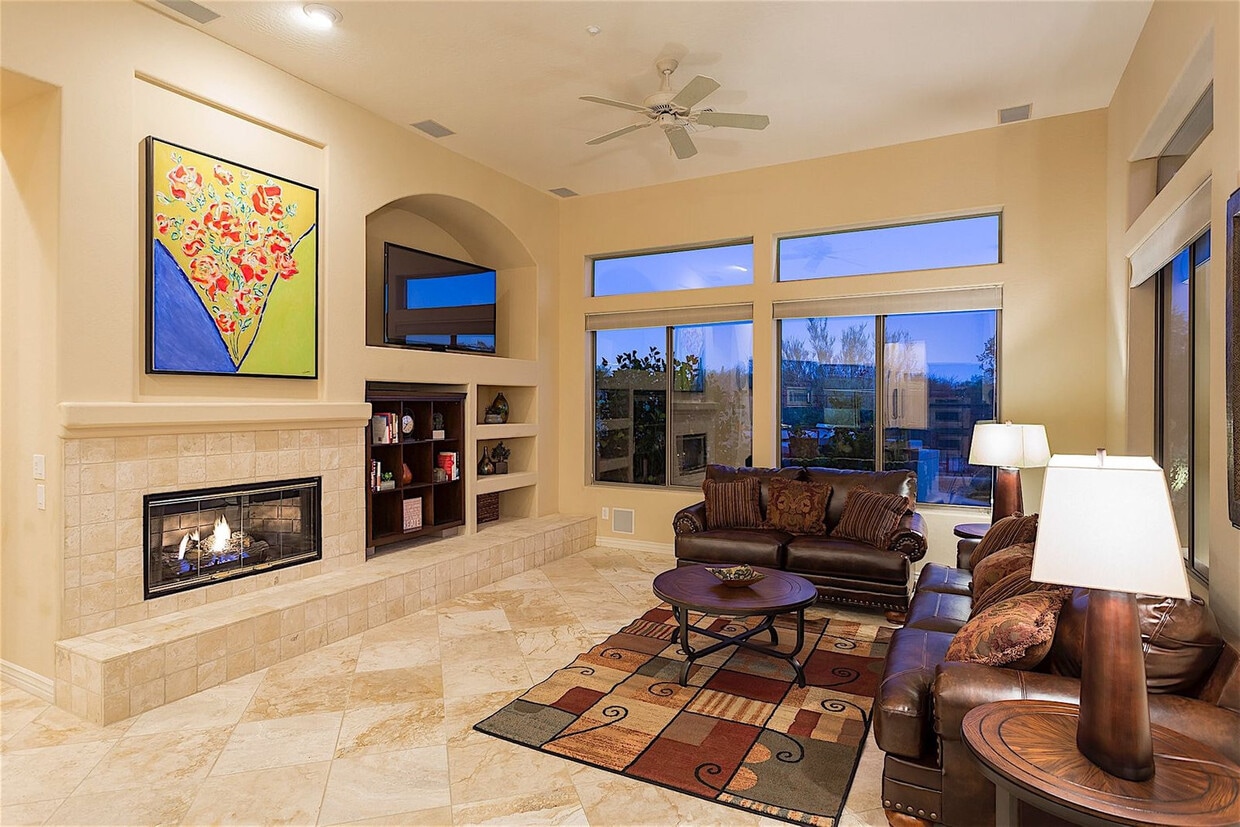 Primary Photo - 42203 N Caledonia Way