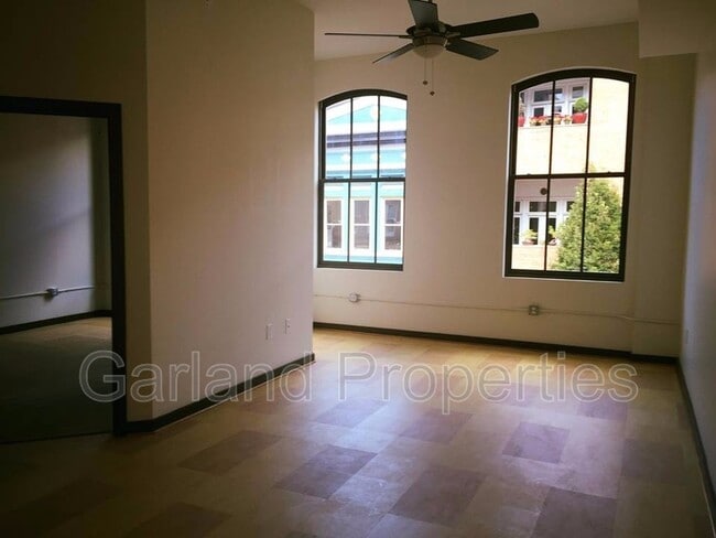 Foto del edificio - 110 Campbell Ave SE