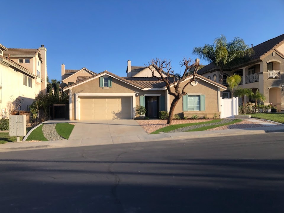 Newly renovated low maintenance front yard! Home is located in a quiet and well-kept Moreno Valley - 15860 Alisa Viejo Ct