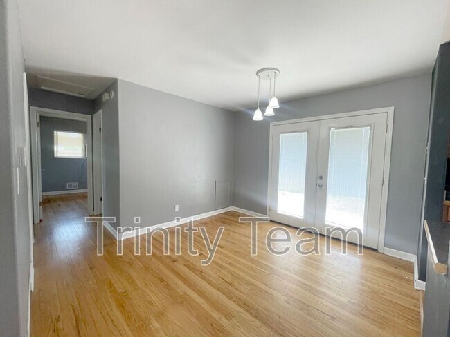 Building Photo - 7436 Knox Ct
