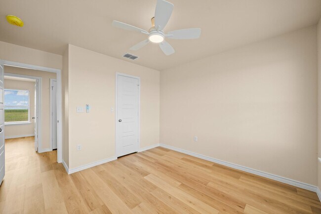 Building Photo - 11301 N County Rd 2800