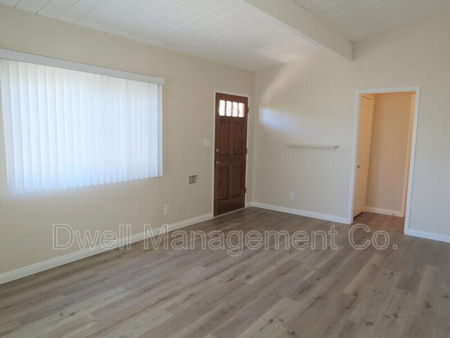 Building Photo - 4417 Clairemont Mesa Blvd