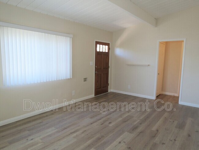 Foto del edificio - 4417 Clairemont Mesa Blvd