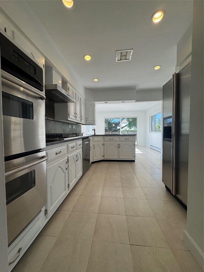 Foto del edificio - 371 White Birch Ln