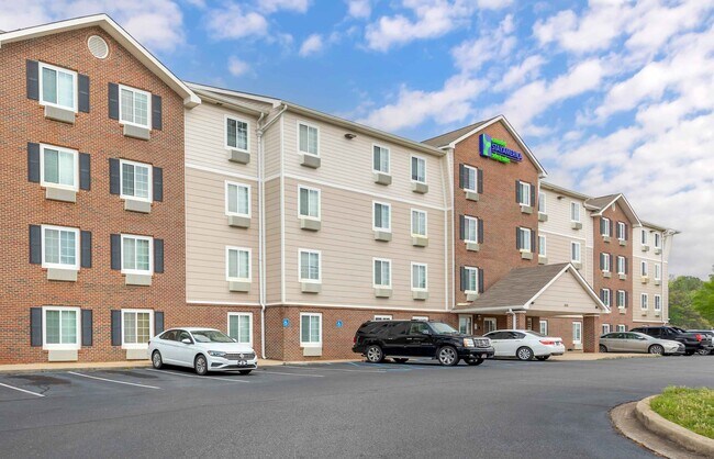 Building Photo - Furnished Studio-Birmingham - Bessemer