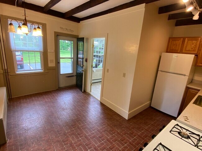 Foto del edificio - 797 Main St