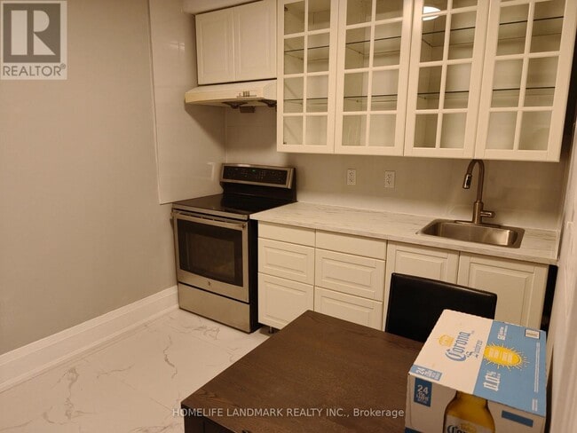 Building Photo - 26 Diamondwood Dr