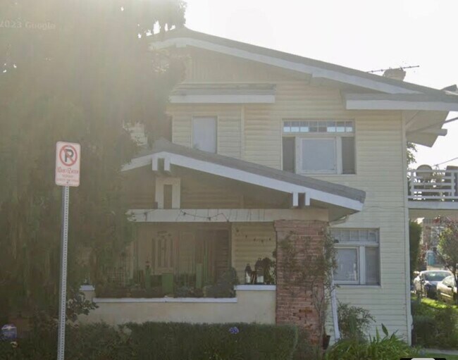 Quiet Triplex - 2030 6th Ave Apartments