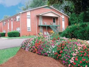 Building Photo - Poplar Village