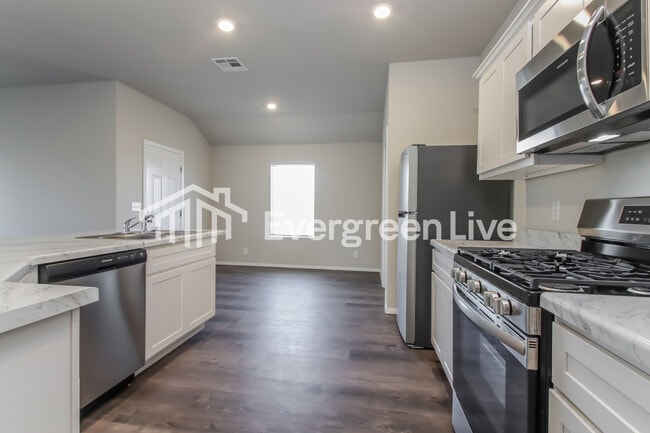 Foto del edificio - 2101 S Lakin Ln