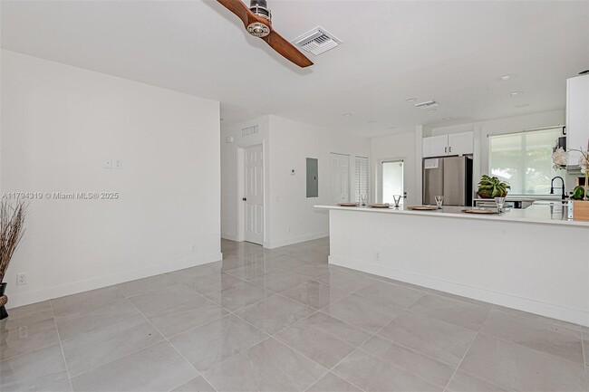 Foto del edificio - 1205-1207 NW 2nd Ave