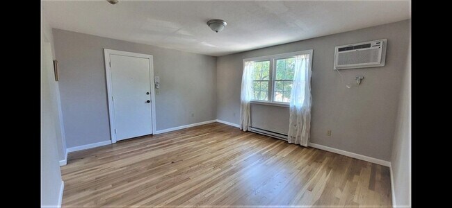 Building Photo - 198 Boston Post Rd E