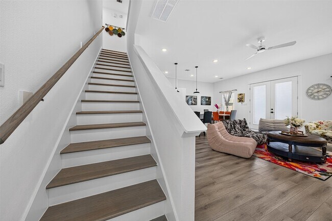 Foto del edificio - 778 W Tidwell Rd