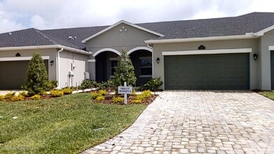 Building Photo - 8273 Loren Cove Dr