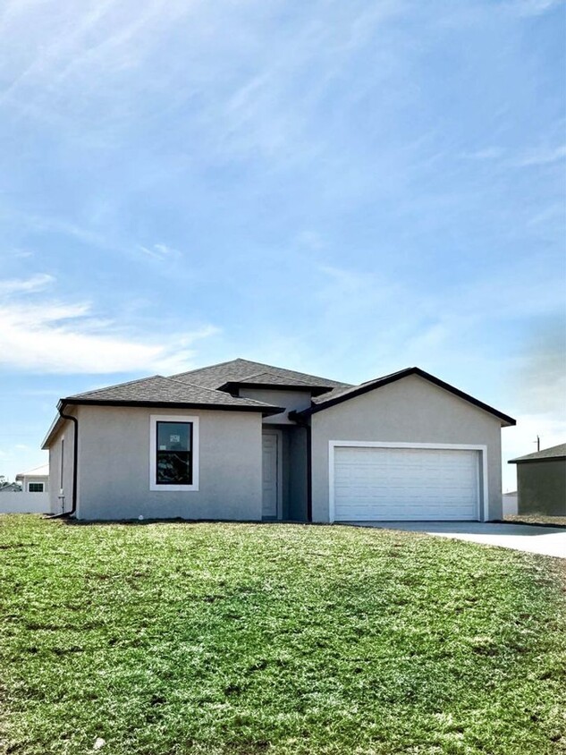 Primary Photo - Newer Home with a Spacios open floor concept.