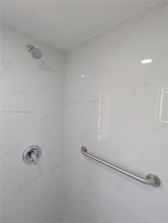 Foto del edificio - 2911 NW 132nd Terrace