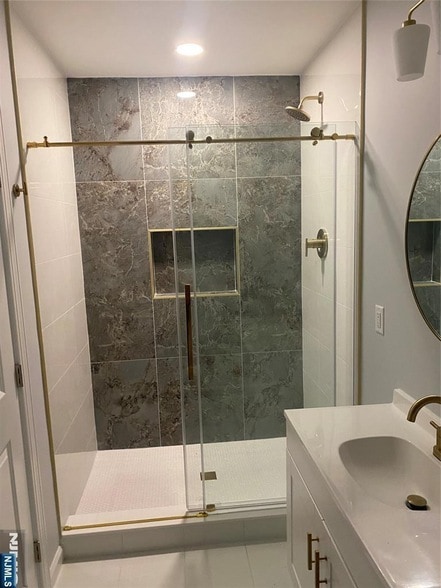 Photo - 733 Anderson Ave Apartment