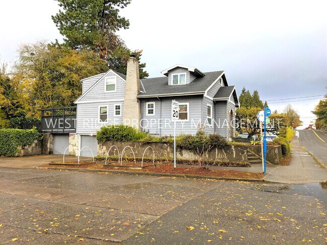 Foto del edificio - 3035 SE Cesar Estrada Chavez Blvd