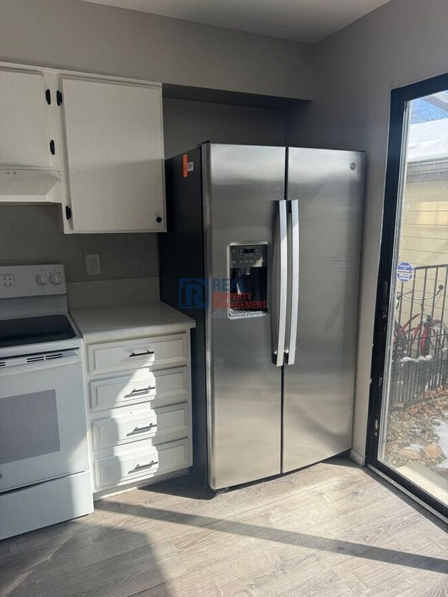 Building Photo - 7900 W Layton Ave