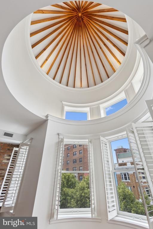 Foto del edificio - 1641 R St NW