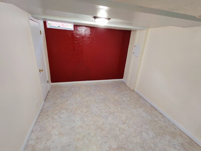 office - 3837 W 11th St N