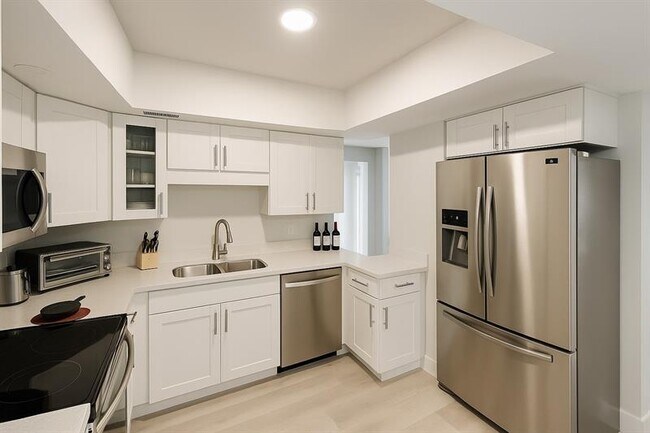 Foto del edificio - 4013 N Ocean Dr