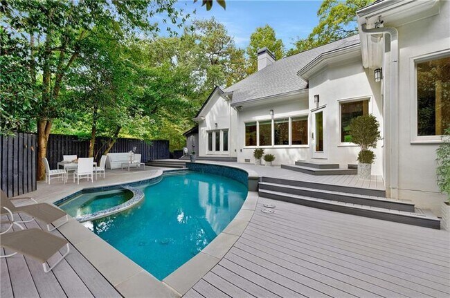 Foto del edificio - 3131 Northside Dr NW