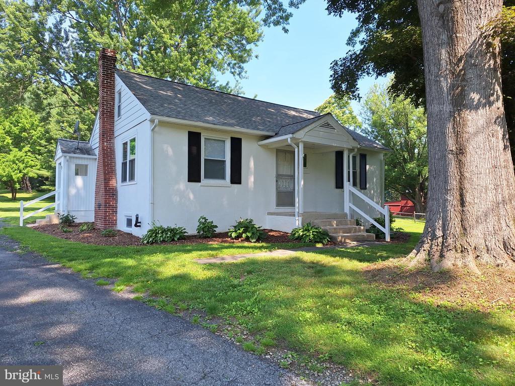 Foto principal - 624 Chandler Mill Rd